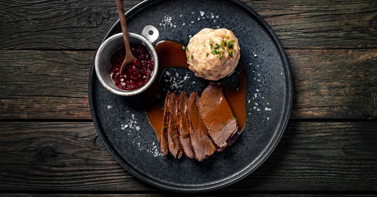 Recipe for Roast venison with bread dumplings